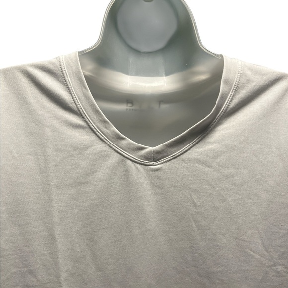 Bylt Drop Cut Short Sleeve V-Neck Tee White Medium - Picture 3 of 5